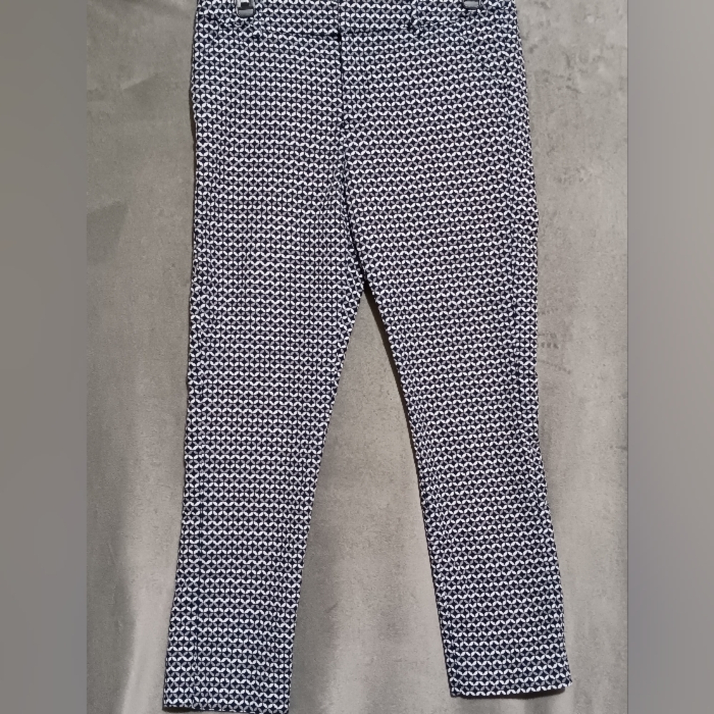 Merona Size 6 Stretch Extensible Classic Black White Gray Geometric Print Pants